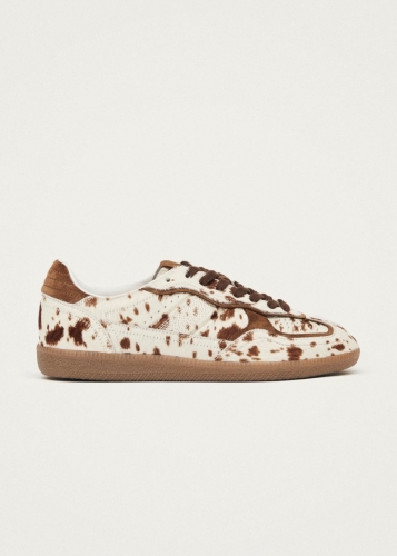 Alohas Herren-Sneaker "Tb.490 Rife" aus weichem, kamelfarbenem Leder Alohas Herren-Sneaker "Tb.490 Rife" aus weichem, kamelfarbenem Leder