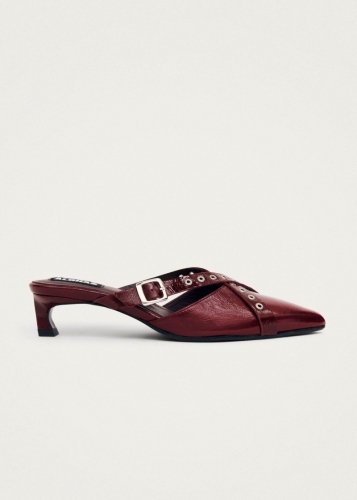 Alohas Damen-Mules "Zyra Onix" aus bordeauxfarbenem Leder Alohas Damen-Mules "Zyra Onix" aus bordeauxfarbenem Leder