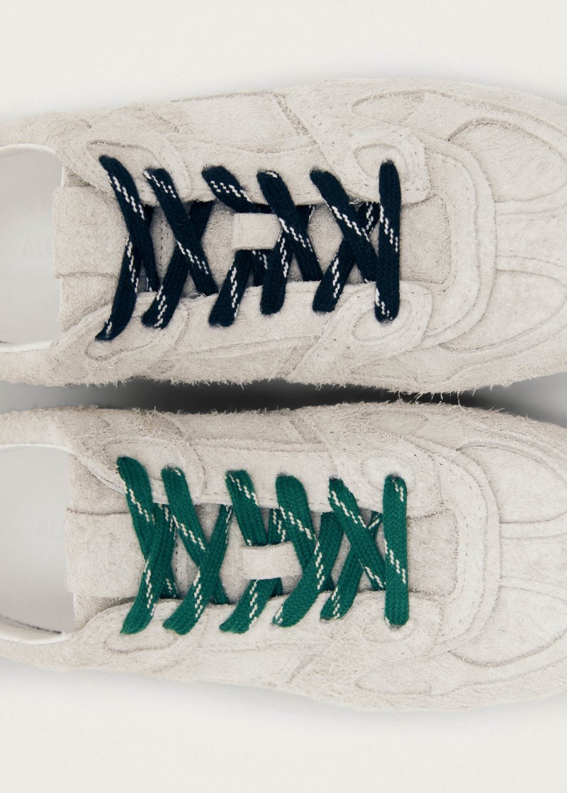 Alohas Herren-Sneaker Tb.56 aus hellgrauem Veloursleder mit strukturierter Oberfläche